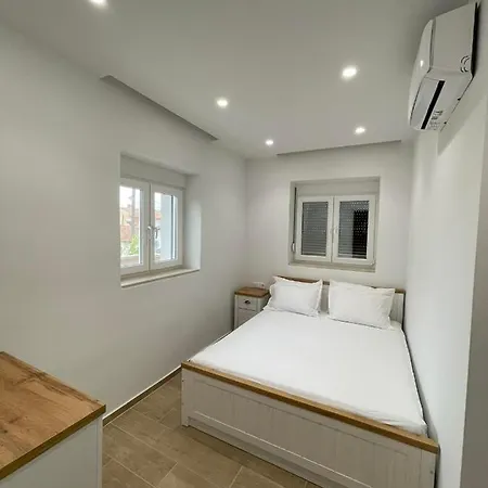 Apartament Andrea's Luxury In *