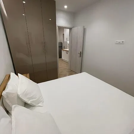 דירה Andrea's Luxury In *